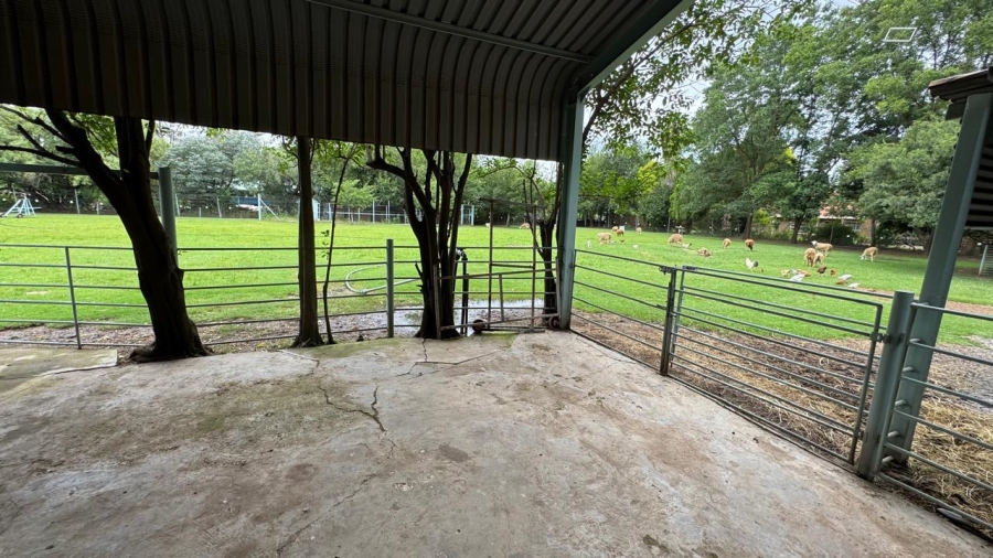 Commercial Property for Sale in Kaalplaats West Gauteng