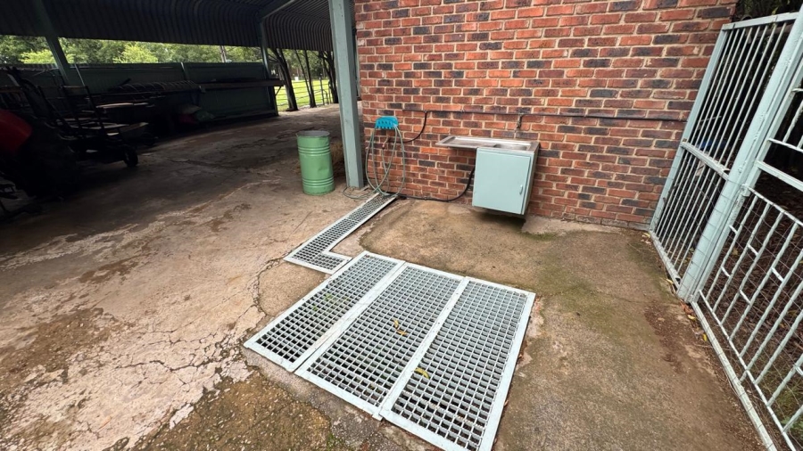 Commercial Property for Sale in Kaalplaats West Gauteng