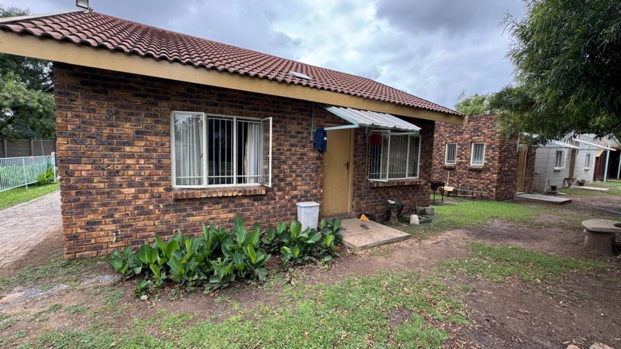 Commercial Property for Sale in Kaalplaats West Gauteng