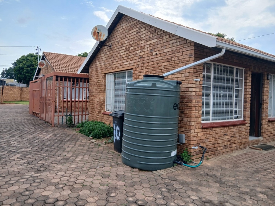2 Bedroom Property for Sale in Hamberg Gauteng