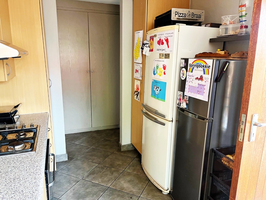 2 Bedroom Property for Sale in Eldoraigne Gauteng