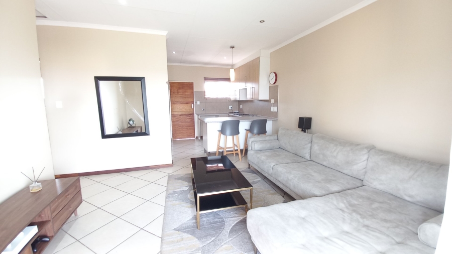 To Let 2 Bedroom Property for Rent in Monavoni Gauteng