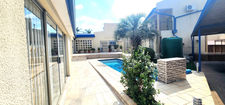 5 Bedroom Property for Sale in Claudius Gauteng