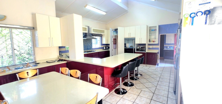 5 Bedroom Property for Sale in Claudius Gauteng