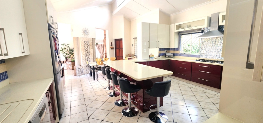 5 Bedroom Property for Sale in Claudius Gauteng