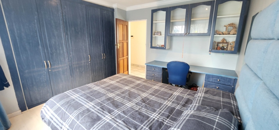 5 Bedroom Property for Sale in Claudius Gauteng