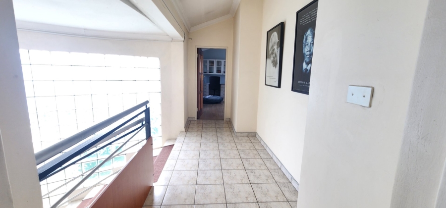 5 Bedroom Property for Sale in Claudius Gauteng