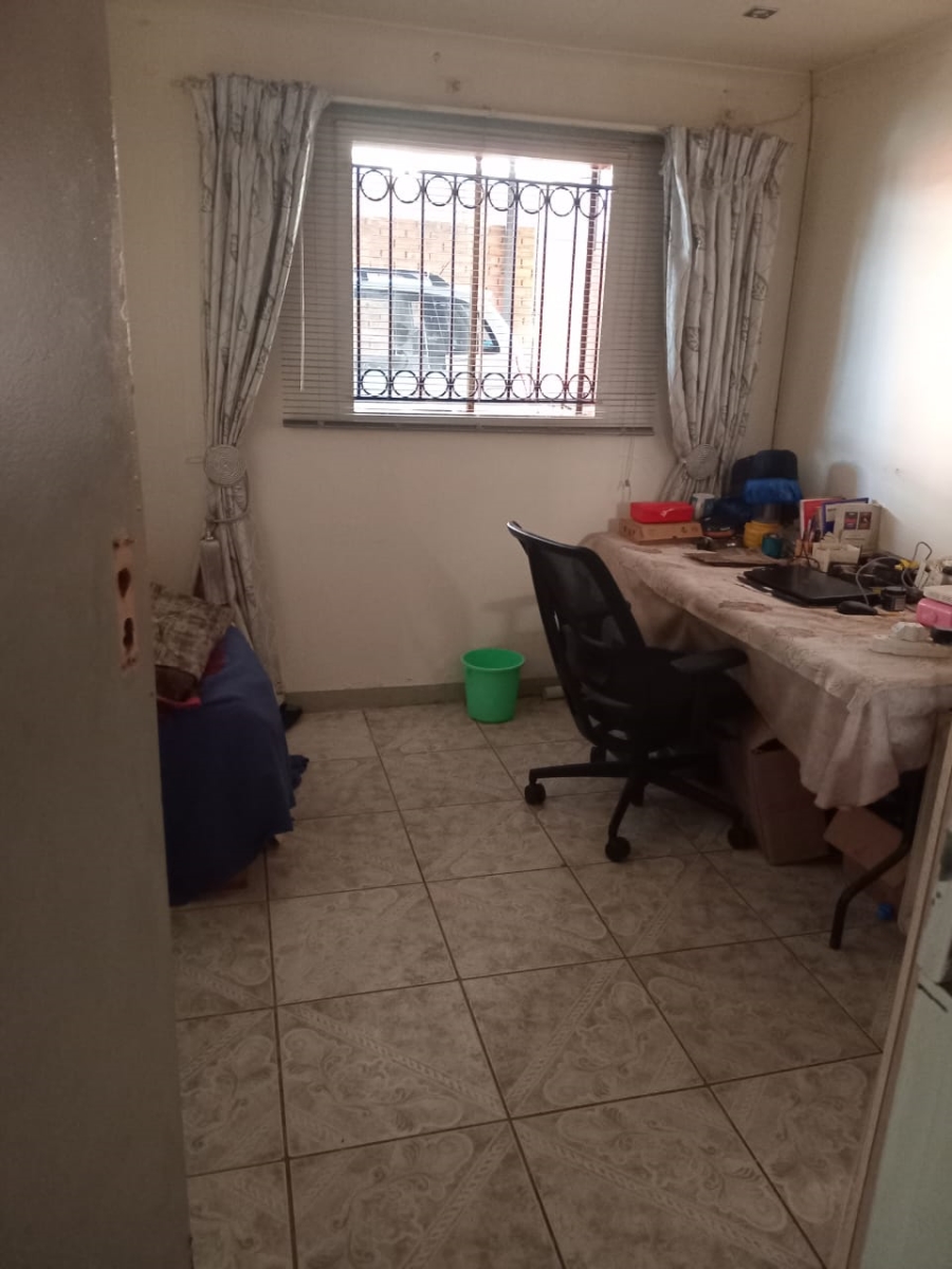 3 Bedroom Property for Sale in Lotus Gardens Gauteng
