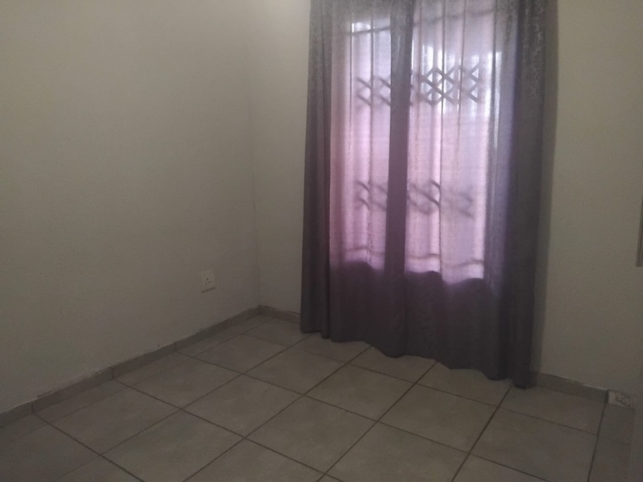 3 Bedroom Property for Sale in Rosslyn Gauteng