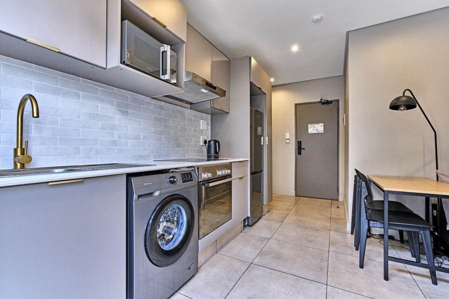 1 Bedroom Property for Sale in Sandown Gauteng