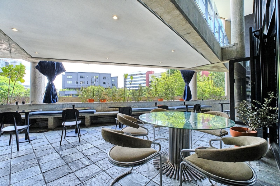 1 Bedroom Property for Sale in Sandown Gauteng