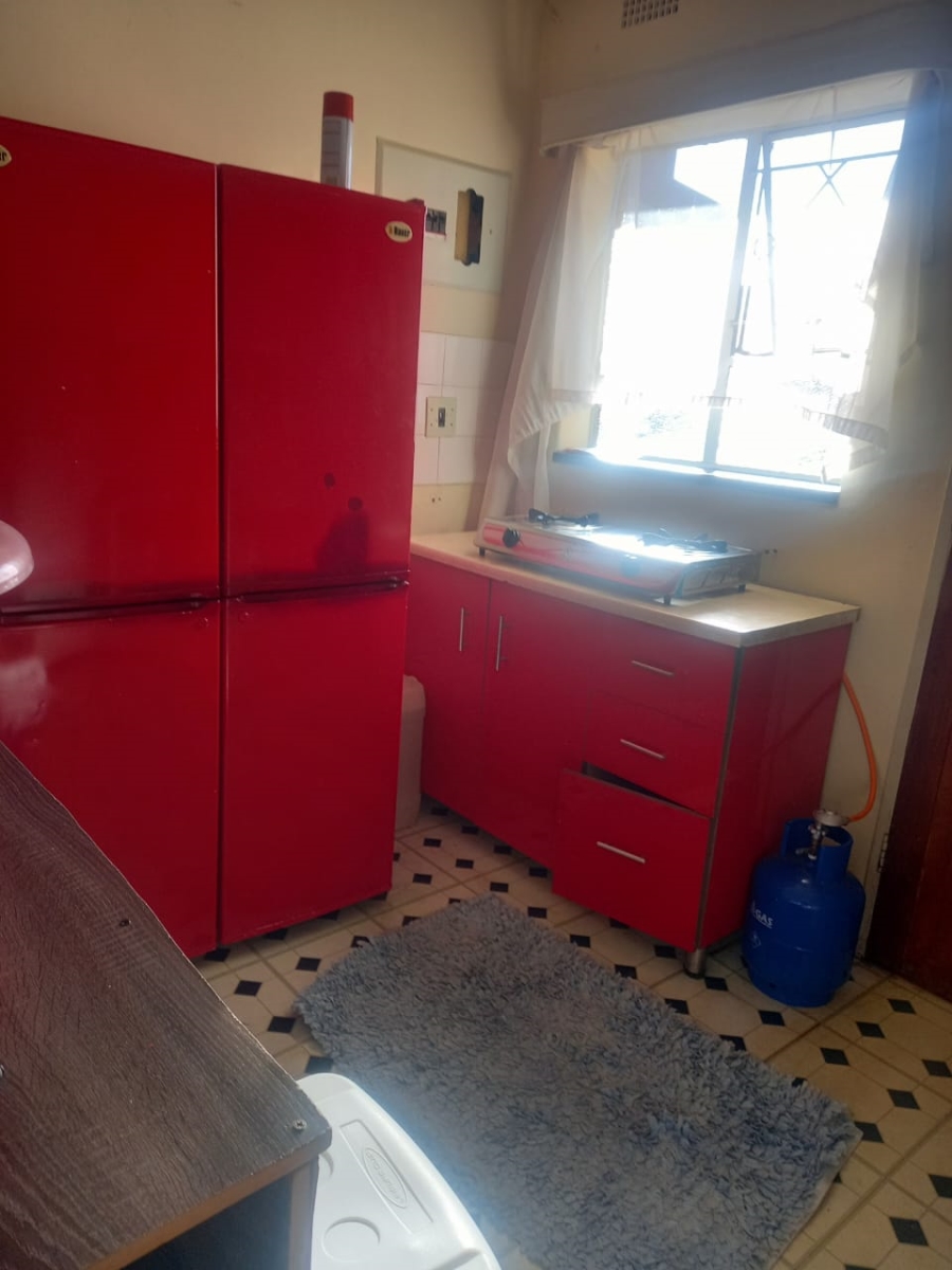 To Let 1 Bedroom Property for Rent in Dawnview Gauteng