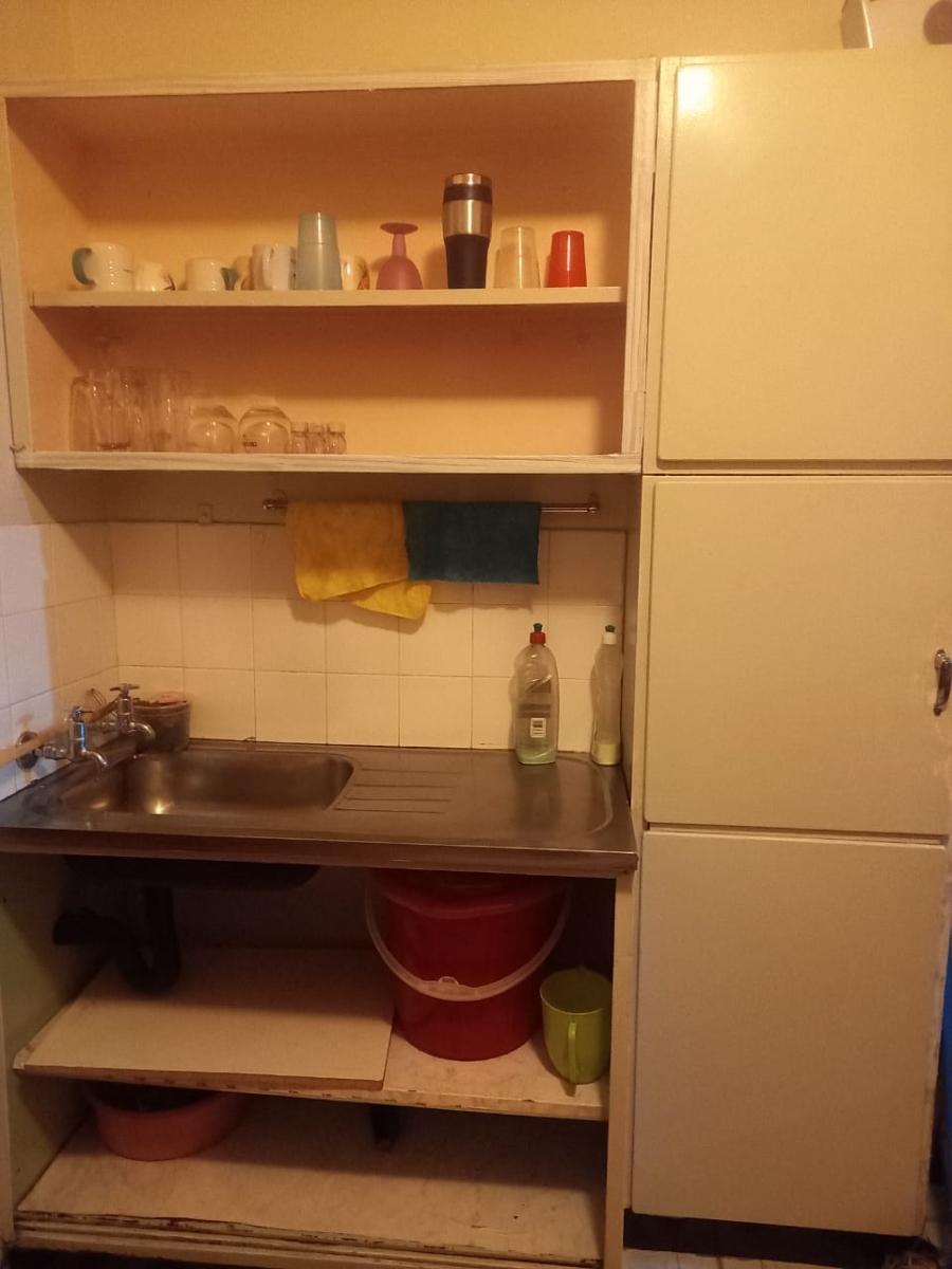 To Let 1 Bedroom Property for Rent in Dawnview Gauteng