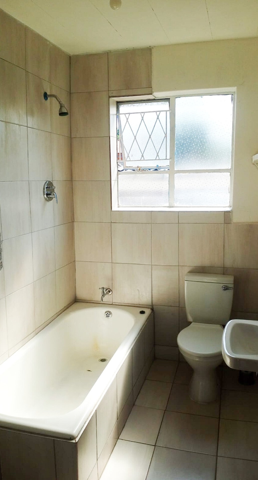 To Let 1 Bedroom Property for Rent in Primrose Gauteng