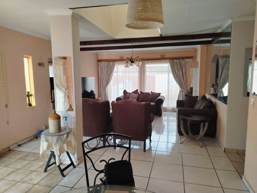 3 Bedroom Property for Sale in Silverton Gauteng