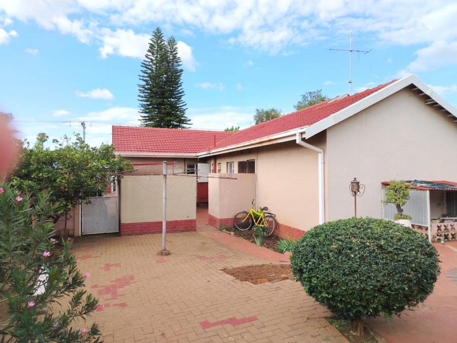 3 Bedroom Property for Sale in Silverton Gauteng