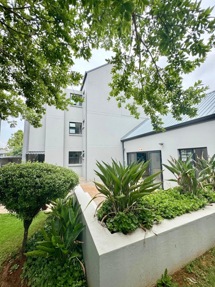 To Let 1 Bedroom Property for Rent in Clubview Gauteng