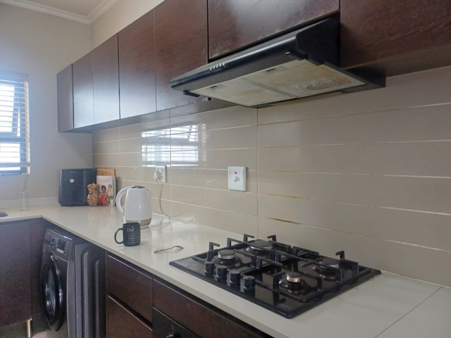 To Let 2 Bedroom Property for Rent in Greenstone Ridge Gauteng