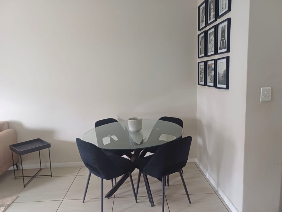 To Let 2 Bedroom Property for Rent in Greenstone Ridge Gauteng