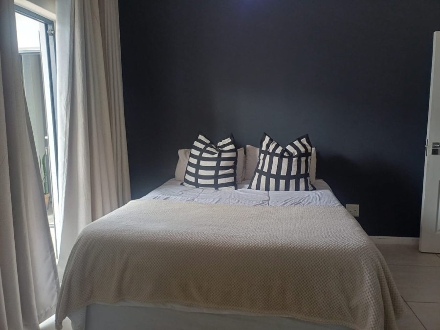 To Let 2 Bedroom Property for Rent in Greenstone Ridge Gauteng