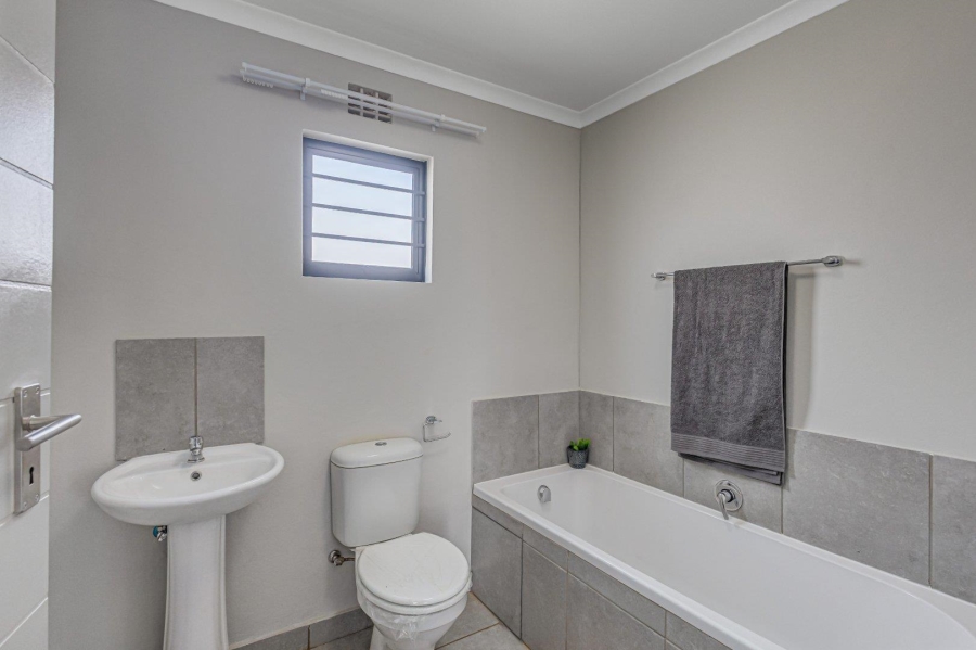 3 Bedroom Property for Sale in Protea Glen Gauteng