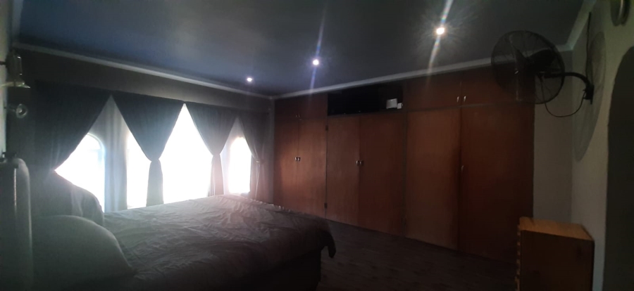 4 Bedroom Property for Sale in Florauna Gauteng