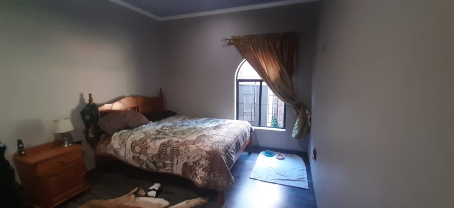 4 Bedroom Property for Sale in Florauna Gauteng