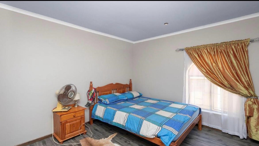 4 Bedroom Property for Sale in Florauna Gauteng