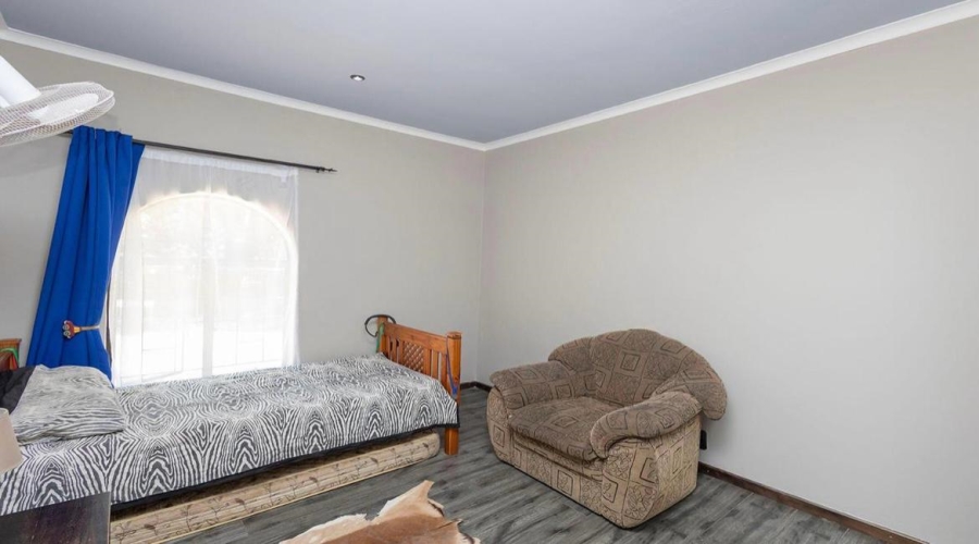 4 Bedroom Property for Sale in Florauna Gauteng