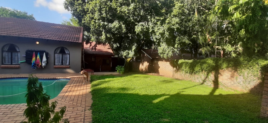 4 Bedroom Property for Sale in Florauna Gauteng