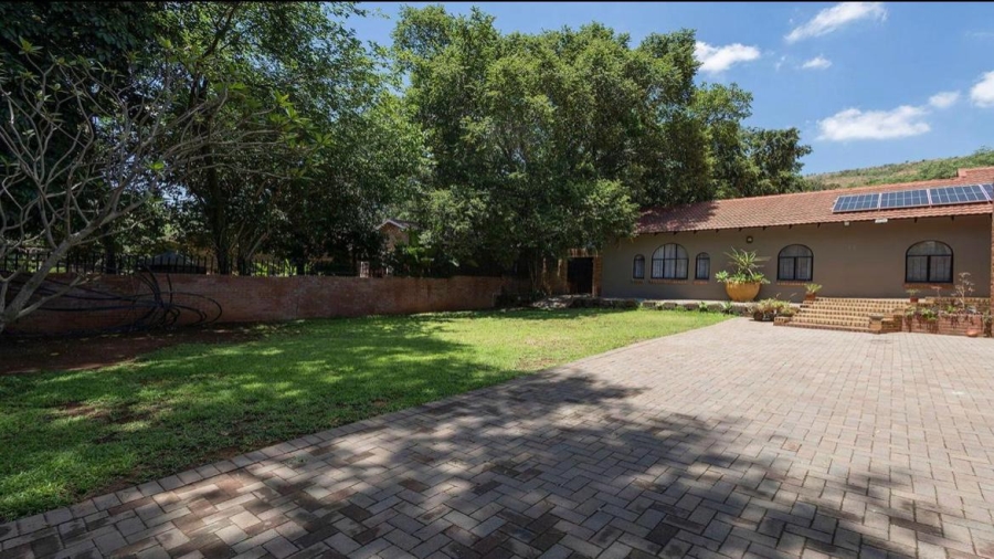 4 Bedroom Property for Sale in Florauna Gauteng