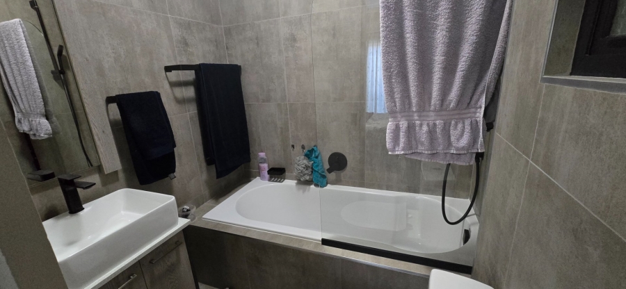 2 Bedroom Property for Sale in Rynfield Gauteng