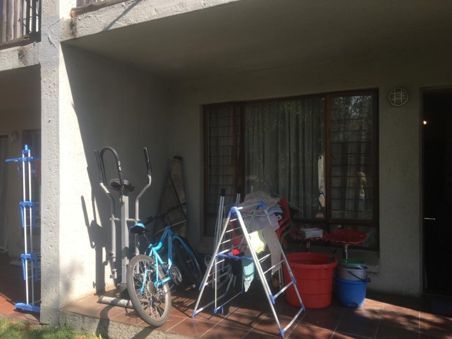 2 Bedroom Property for Sale in Bloubosrand Gauteng