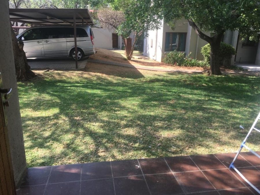 2 Bedroom Property for Sale in Bloubosrand Gauteng