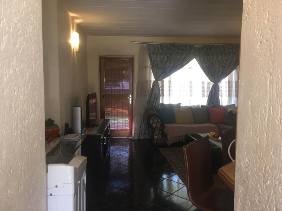 2 Bedroom Property for Sale in Bloubosrand Gauteng