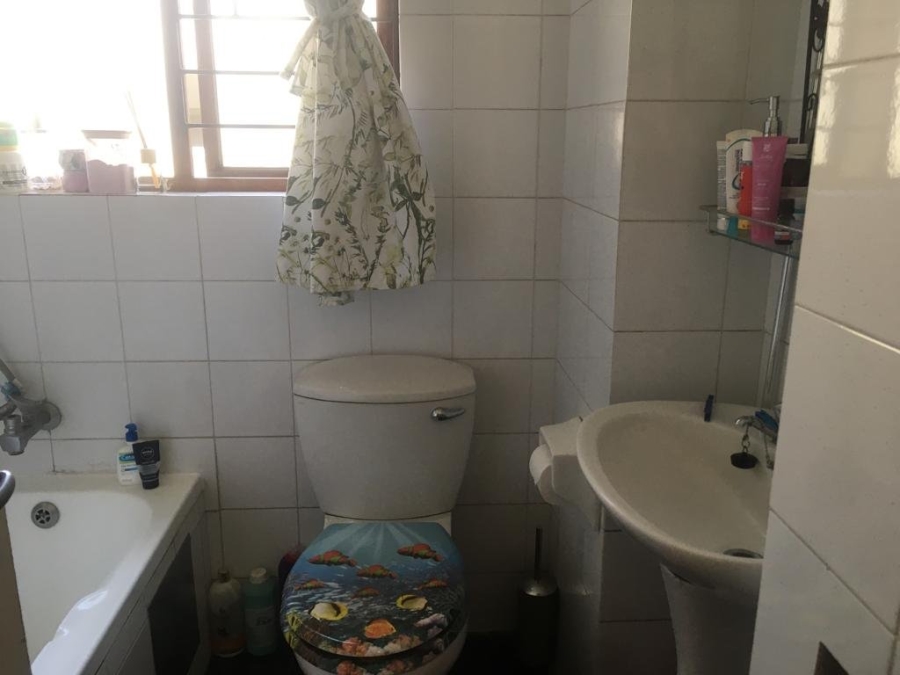 2 Bedroom Property for Sale in Bloubosrand Gauteng