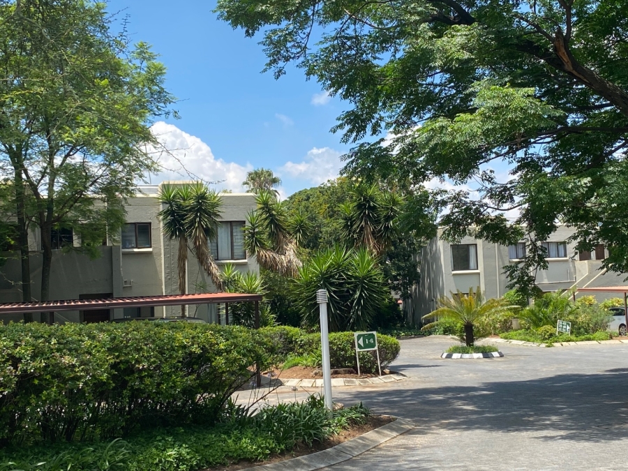 2 Bedroom Property for Sale in Bloubosrand Gauteng