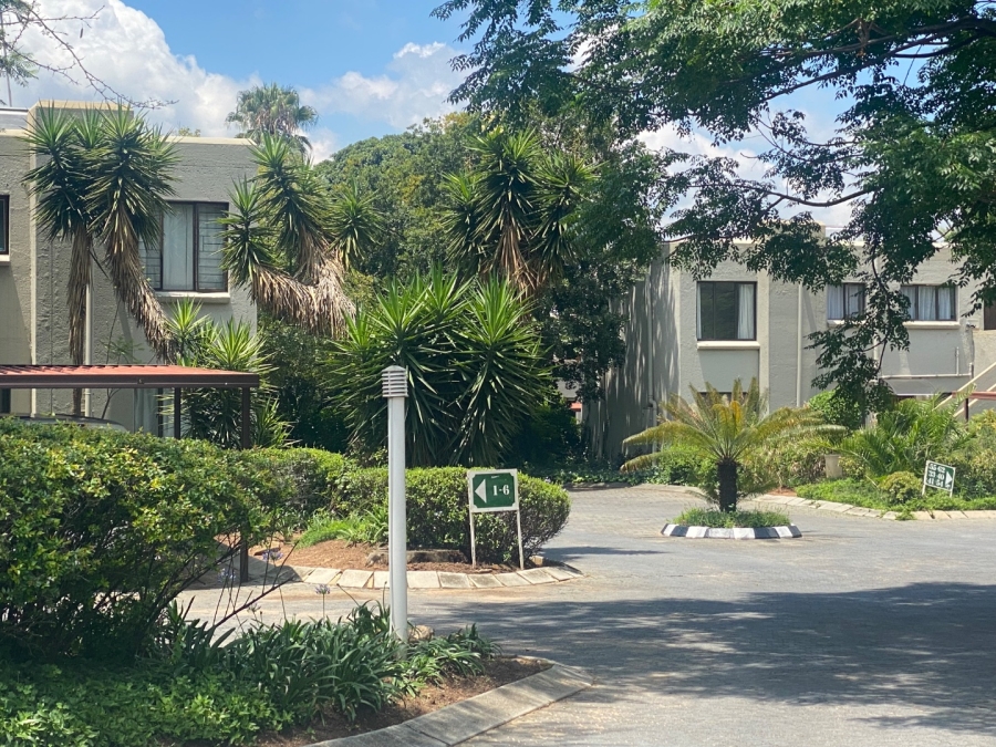 2 Bedroom Property for Sale in Bloubosrand Gauteng