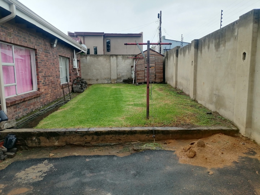 To Let 3 Bedroom Property for Rent in Reigerpark Gauteng