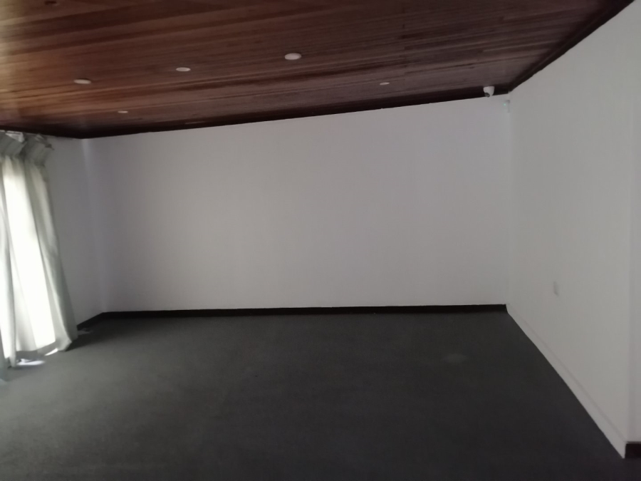 To Let 3 Bedroom Property for Rent in Reigerpark Gauteng