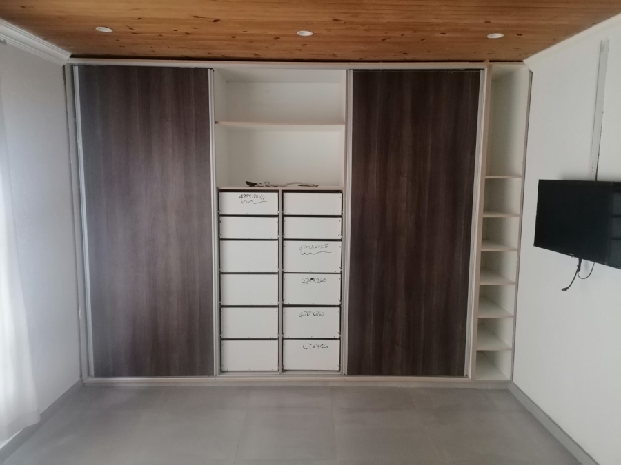 To Let 3 Bedroom Property for Rent in Reigerpark Gauteng