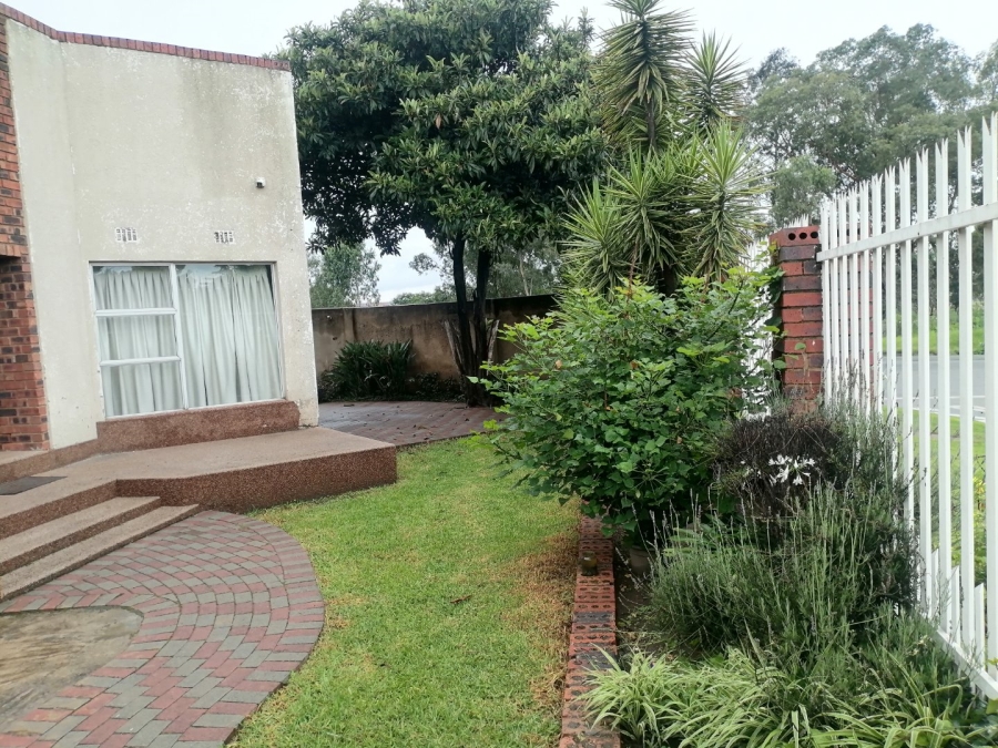 To Let 3 Bedroom Property for Rent in Reigerpark Gauteng