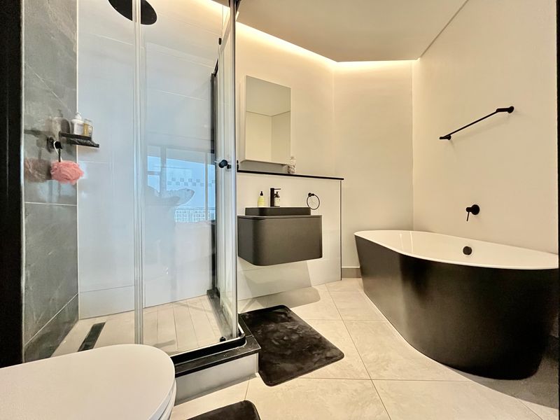 To Let 2 Bedroom Property for Rent in Waterfall Gauteng