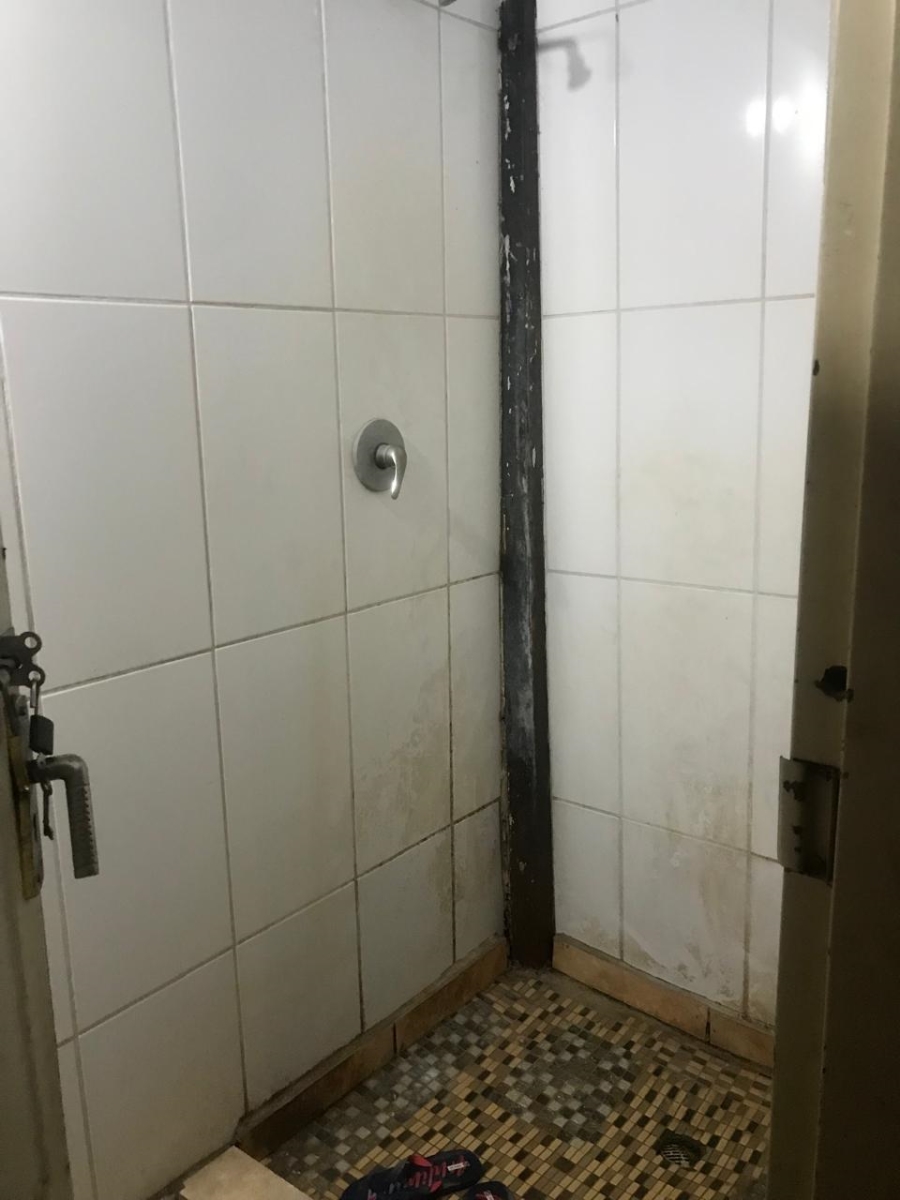 5 Bedroom Property for Sale in Kagiso Gauteng