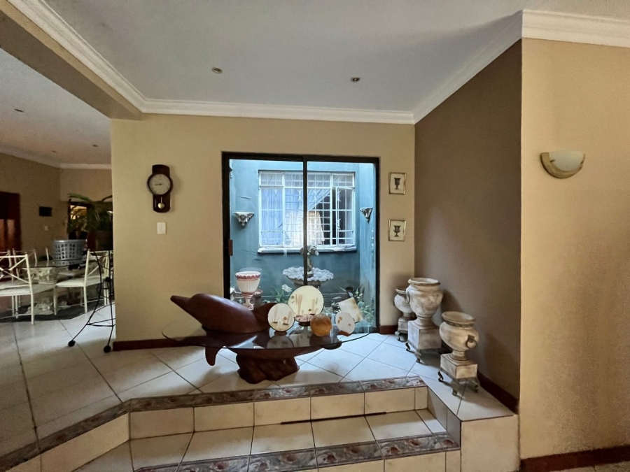 4 Bedroom Property for Sale in Observatory Gauteng