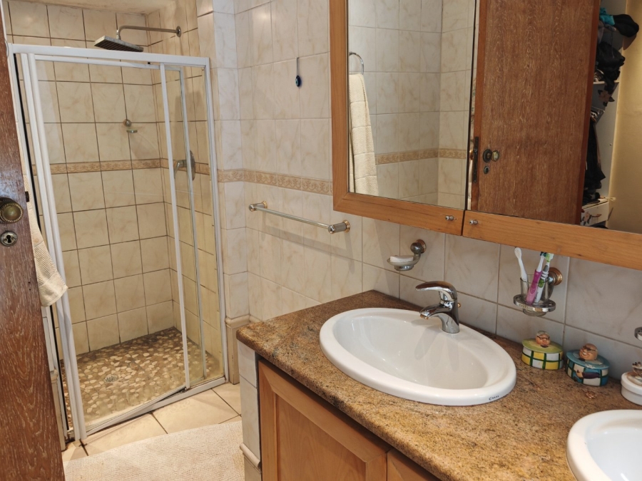 4 Bedroom Property for Sale in Observatory Gauteng