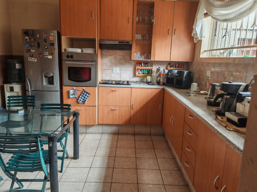 4 Bedroom Property for Sale in Observatory Gauteng