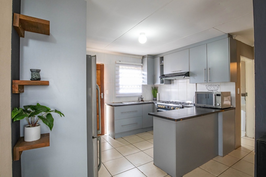 2 Bedroom Property for Sale in The Orchards Gauteng