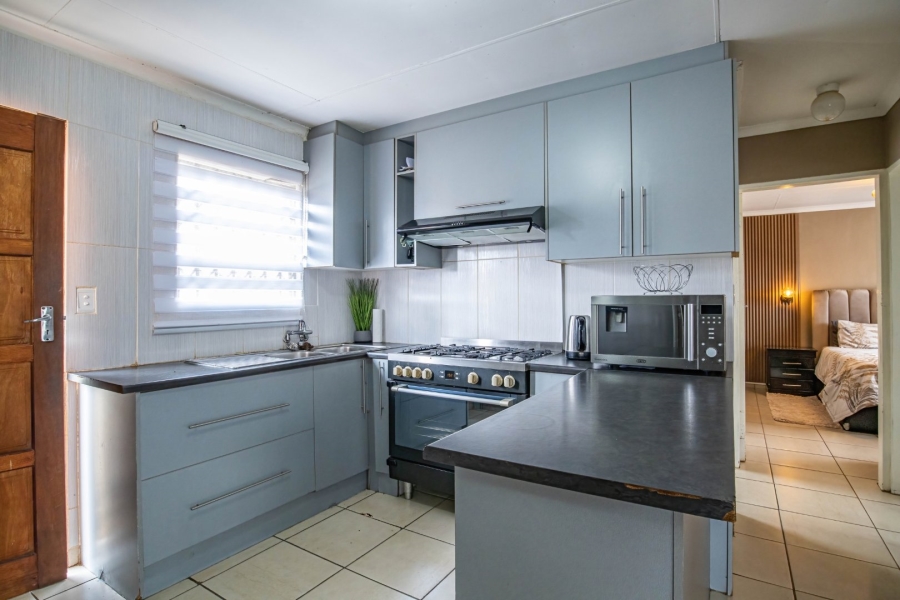 2 Bedroom Property for Sale in The Orchards Gauteng