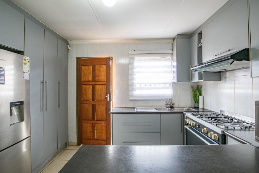 2 Bedroom Property for Sale in The Orchards Gauteng